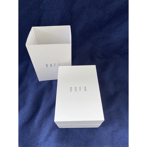 DUFA Bauhaus Men's Watch – Stainless Steel Bracelet, Box & Papers, New-Open Box - Picture 3 of 4